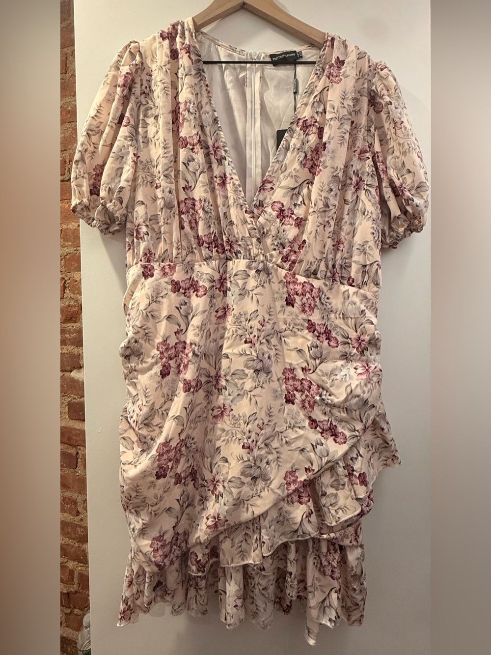 PrettyLittleThing Nude Floral Chiffon Bodycon Mini Dress